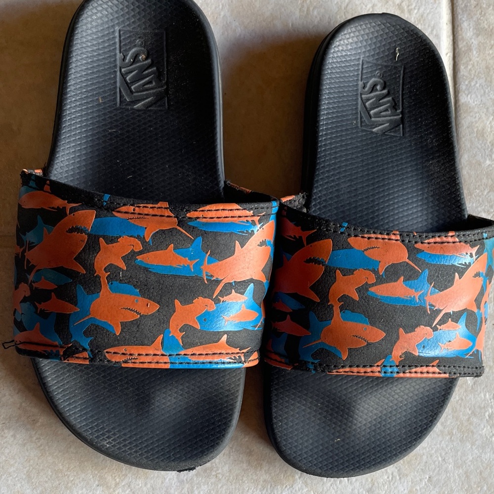 Vans Kids Shark Slides - Black, Orange, Blue